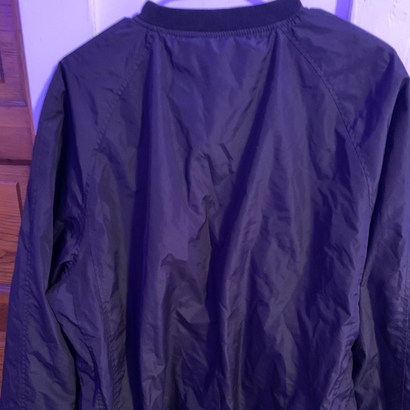 Windbreaker - Picture 2 of 4
